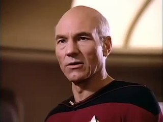 CAPTAIN PICARD sings „Let it Snow“ ("Make it so !")
