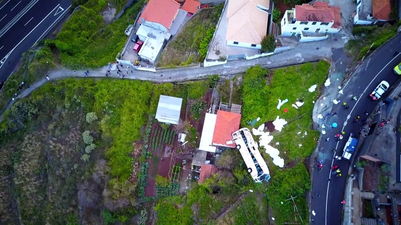 Madère: 29 touristes allemands tués dans un accident de bus