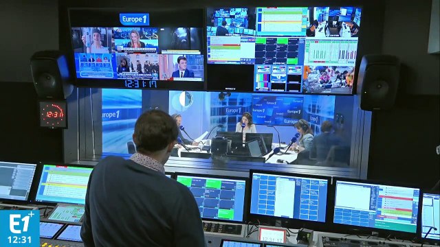 Emmanuel Macron félicite les pompiers intervenus à Notre-Dame, exemplaires sous le regard du monde entier