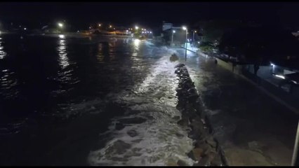 Leitor flagra ressaca no Litoral do Paraná. Imagens são impressionantes!