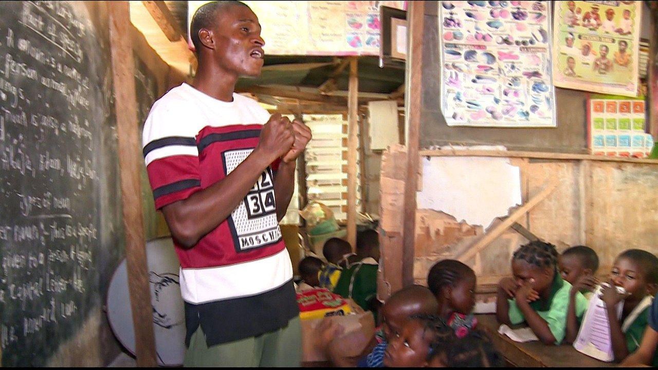 Nigeria building safety: Questions after deadly collapse