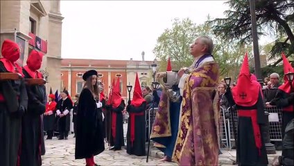 Cristo de la Luz acorta su recorrido por la lluvia