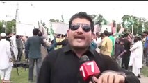 Man claims girls are forcing themselves to prostitution out of inflation caused by PM Imran Khan's govt