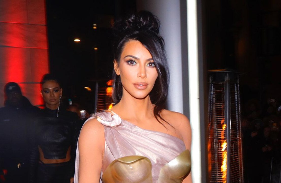 Kim Kardashian West hat ihre erste Jura-Prüfung bestanden