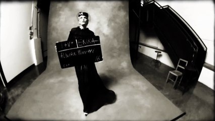 Dans les coulisses de la série haute couture d'Inez & Vinoodh de Vogue Paris d'avril 2019 1/18