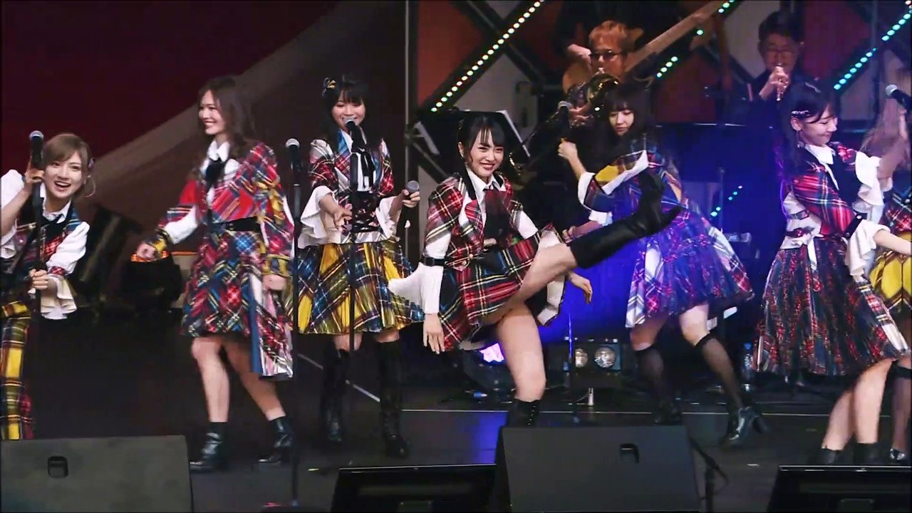Heavy Rotation - AKB48 Kouhaku Taikou Uta Gassen 2018