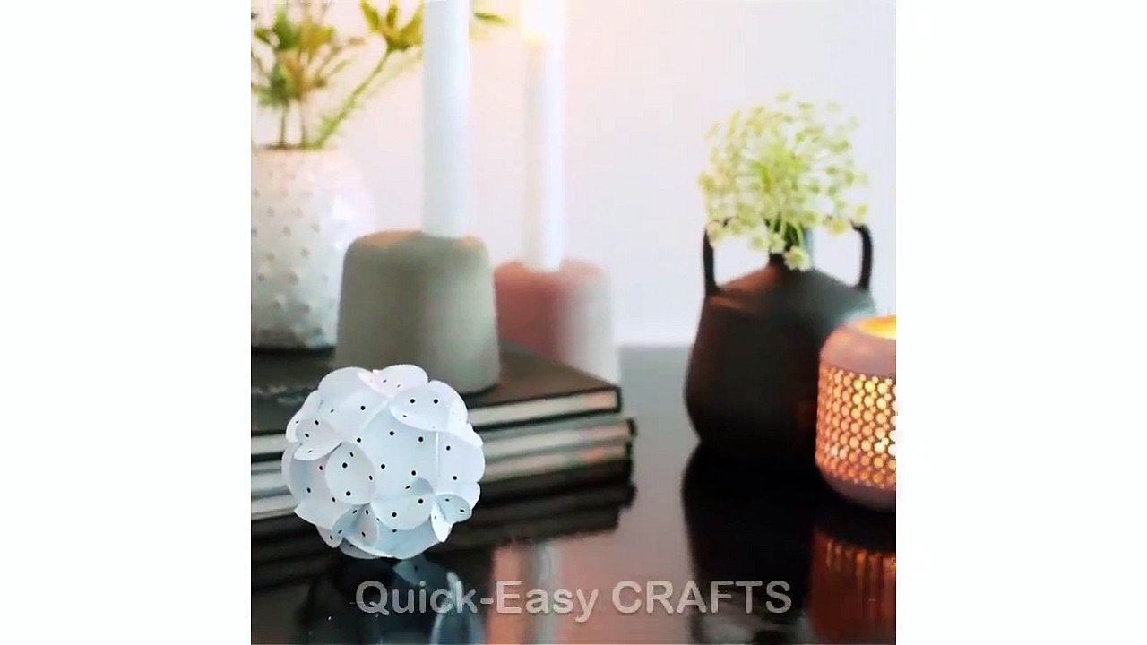 DIY Room Decor! 16 DIY Room Decorating Ideas for Teenagers 2019 (DIY Wall Decor, Pillows, etc.)