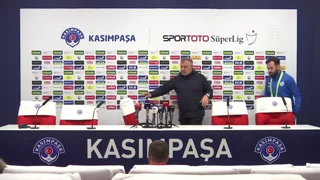 Bursaspor Teknik Direktörü Mesut Bakkal
