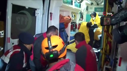 Mağarada mahsur kalan definecilerden 4 saat sonra güzel haber