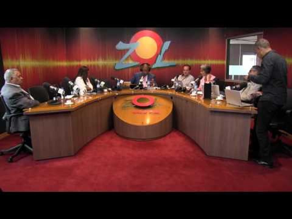 Otto Cornier hace denuncia sobre explotación en el manaclar y Julio lee carta de Bernardo Castellano