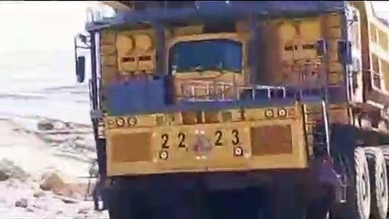 Volquetes de Batalla: BelAZ y CAT vs China WTW220E