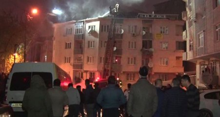 4 katlı Binanın Çatısı Yandı, İmam Camiden Anons Yaptı