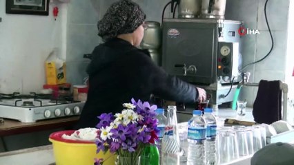 Kadın kahveciler tabuları yıktı