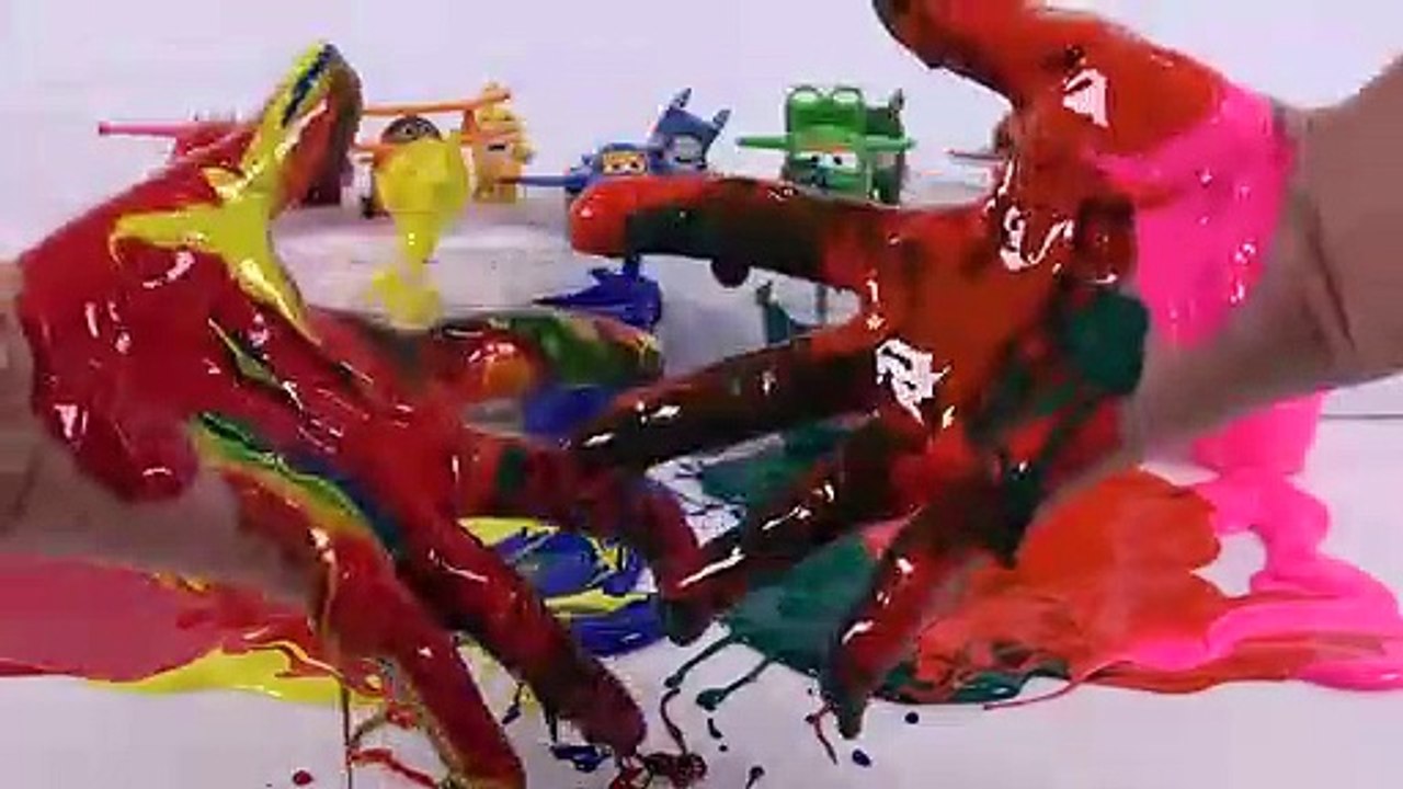 Super Ailes de Jouets et d'Apprendre les Couleurs avec de la Peinture au Doigt pour les Enfants