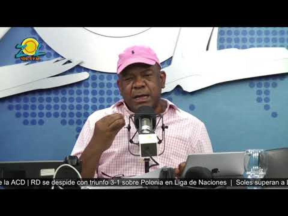 Julio Martinez Pozo lee twitter de Miguel Vargas sobre su renuncia a la cancilleria