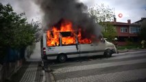İçerenköy'de park halinde bulunan 2 servis aracı ile bir otomobilde yangın çıktı