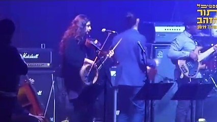 Imanuel Performs 'Arise' Live At The Zénith