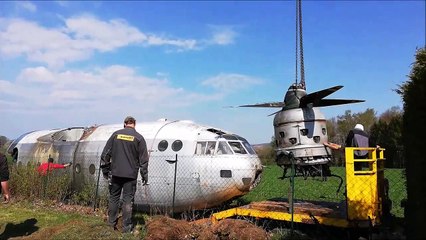 L'avion Noratlas 31 se pose à Moyenpal après un périple depuis le département de l'Aube