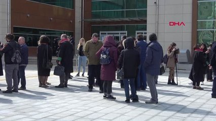 Tekirdağ Çorlu'daki Tren Kazasında Ölenlerin Yakınları, 'Sessiz Bekleyiş' Eylemi Başlattı