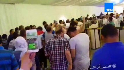 المصريون في دبي يشاركون فى الاستفتاء على تعديل الدستور بهتاف "تحيا مصر".. انزل شارك