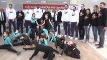 Bahçeşehir Koleji'nin Basketbolcuları, Sınır Köyünde Öğrencilerle Buluştu