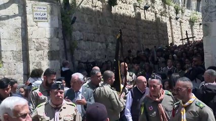 Les catholiques célèbrent le Vendredi Saint à Jérusalem