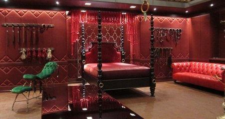 Ünlü İsimlerinde Dahil Olduğu Cinsel İlişki Tarikatına Katılanlar Yaşadıklarını Anlattı!