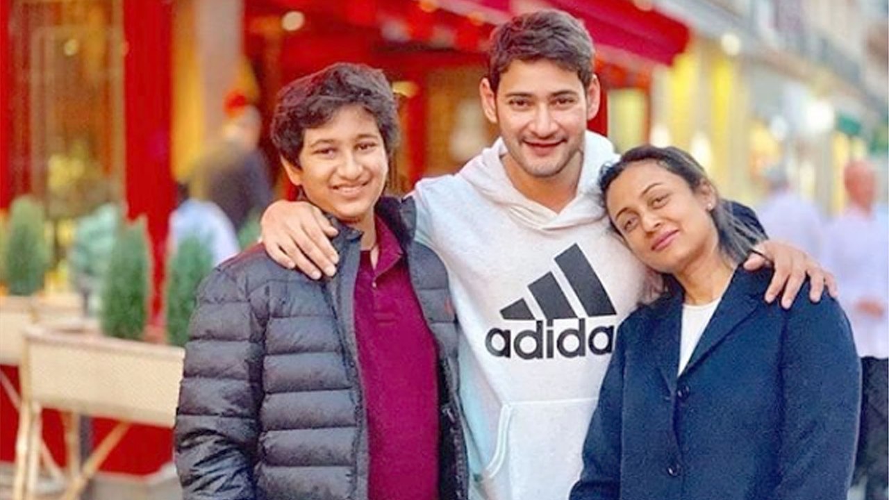 Mahesh Babu Along With His Family In Paris For A Short Vacation || Filmibeat Telugu