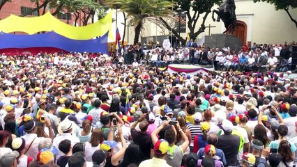 Guaidó llama a marcha "más grande en la historia" contra Maduro