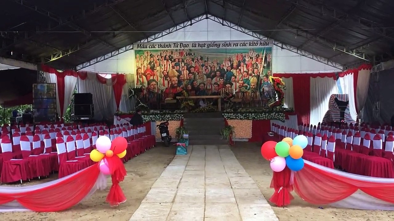 CHO THUÊ NHÀ BẠT TỔ CHỨC THÁNH LỄ BẾ MẠC NĂM THÁNH 2018 GP ĐÀ LẠT