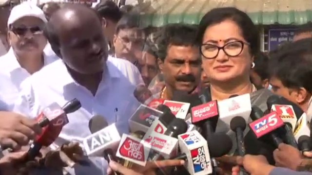 ಸುಮಲತಾ ಗೆಲ್ಲುತ್ತಾರೆ ಎಂದು ಗೊತ್ತಾಗಿ ಎಚ್ ಡಿ ಕೆ ಹೆದರಿದ್ದಾರೆ ಎಂದ ಬಿ ಎಸ್ ವೈ | Oneindia Kannada