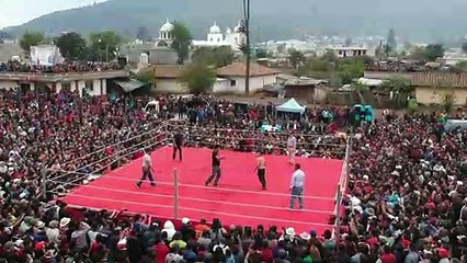 Viernes Santo, un ritual de puñetazos en aldea maya de Guatemala