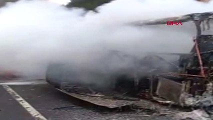 Mersin Seyir Halindeyken Alev Alan Yolcu Otobüsü Yandı