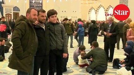 Berat Kandili’nde camiler doldu taştı