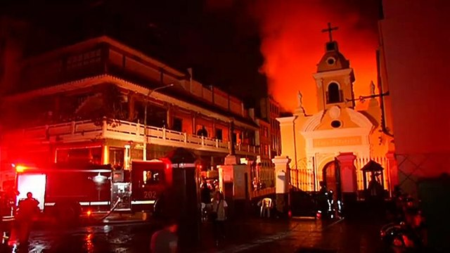 Крупный пожар на складе под Лимой