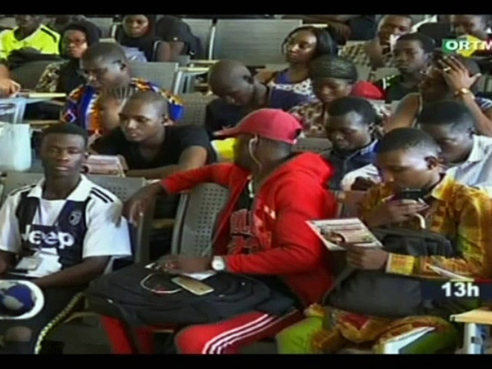 ORTM/Journée de sensibilisation des étudiants de Kabala sur la santé de la reproduction organisé par le Centre Nationale des Oeuvres Universitaire (CENOU)