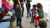 رقص الأطفال على نغمات الأغانى الوطنية أمام لجان الاستفتاء