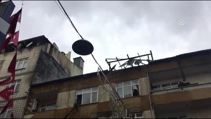 Beyoğlu'nda Çatı Yangını