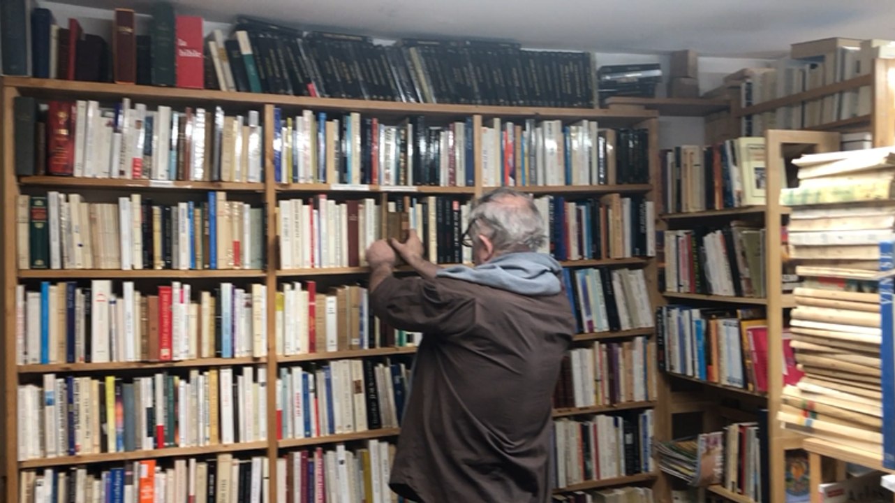 Près de 100 000 livres à la librairie Abraxas-Libris