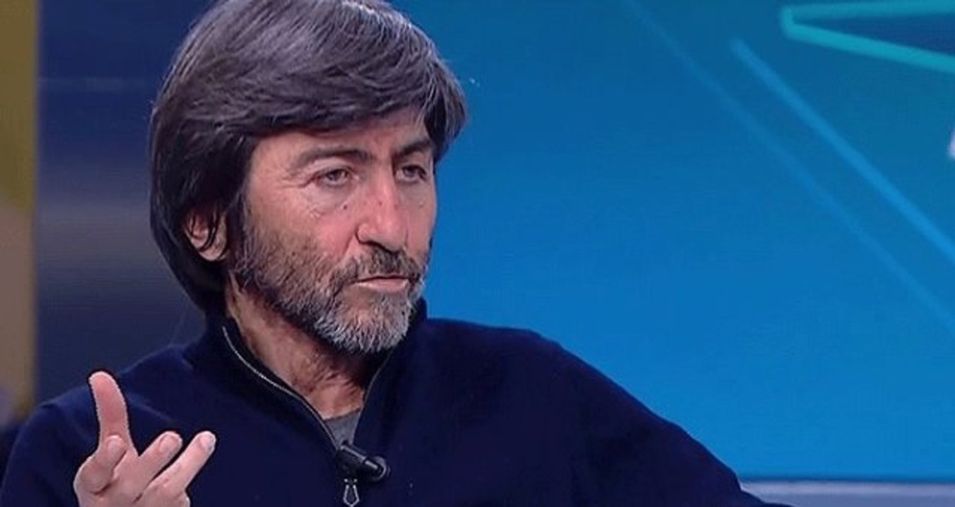 Rıdvan Dilmen: Emre Akbaba'nın Pozisyonu Kırmızı Kart