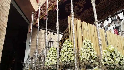 Salida de María Santísima de la Soledad de los Servitas