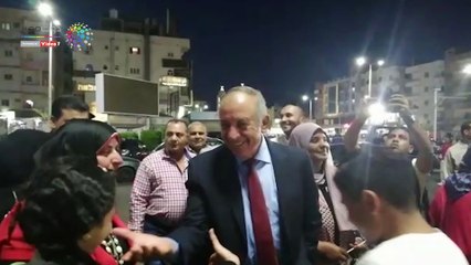 شاهد ما فعله محافظ البحر الأحمر فى مسيرة للحث على الاستفتاء