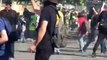 Gilets jaunes: Une femme tombe soudainement au sol après un tir de LBD alors qu'elle est en train de filmer les affrontements à Paris