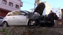 Ümraniye'de, Park Halindeki Otomobilde Yangın - İstanbul