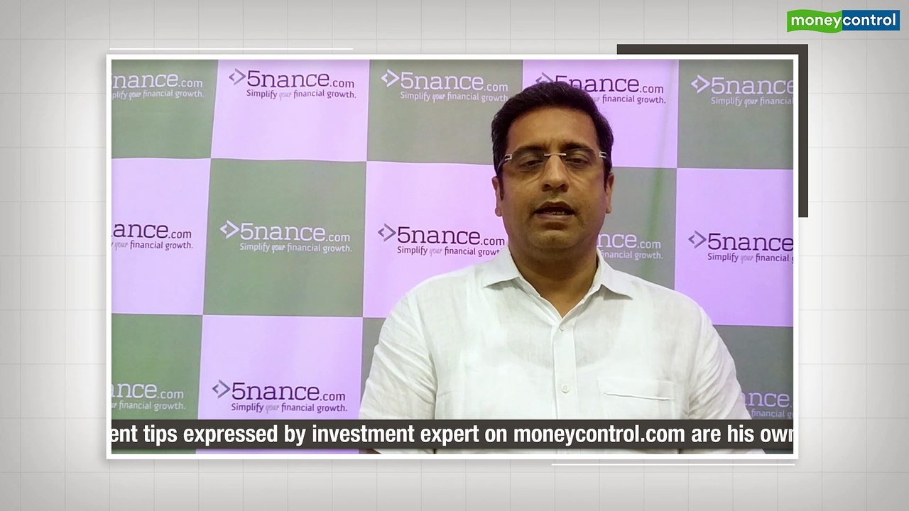 Buy & Sell | Trade cautiously; buy Bajaj Auto, sell Tata Comm