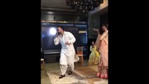 Shilpa Shetty's CRAZY Dance Wid Husband Raj Kundra @ Her Sister In Law's Wedding Sangeet