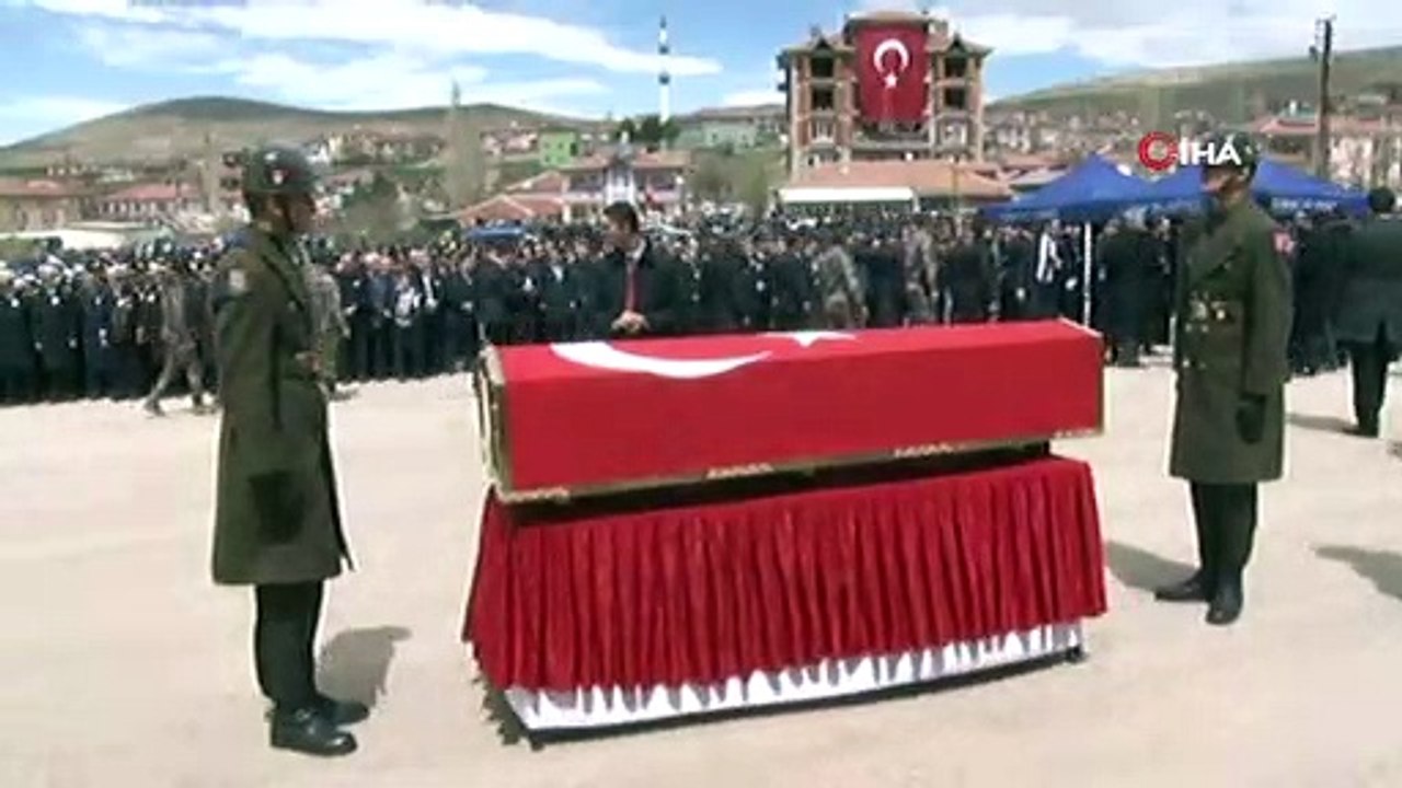 Ankara şehidini uğurluyor