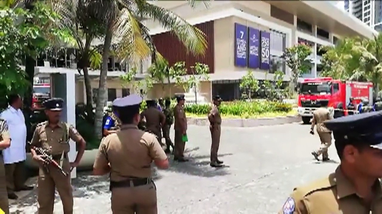 Mehr als hundert Tote bei Anschlägen in Sri Lanka