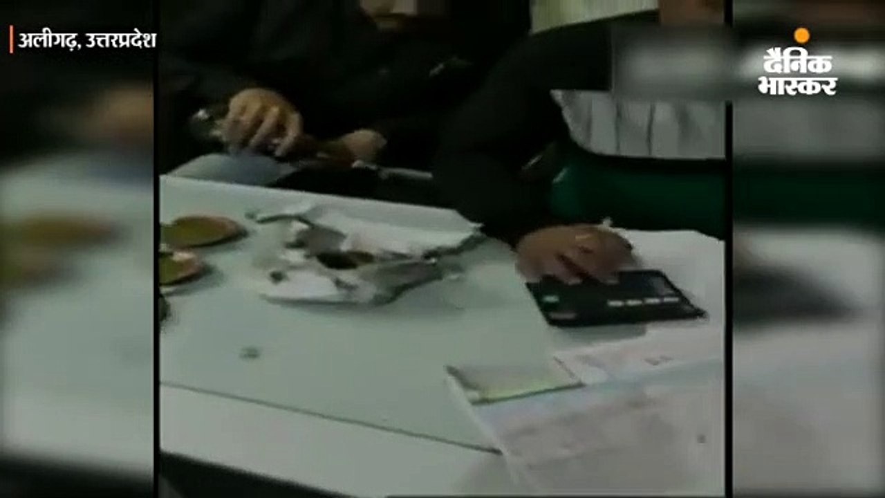 दफ्तर में रोडवेज कर्मियों ने की शराब पार्टी; तीन सस्पेंड, अस्थायी चालक की संविदा समाप्त