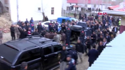 Şehit Cenazesinde Kılıçdaroğlu'na Bir Grup Tarafından Saldırı